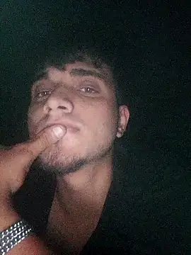 boy 3835 online show from September 21, 2025, 9:31 pm