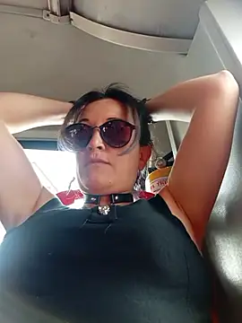 sophie banger online show from October 6, 2025, 7:58 pm