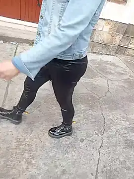 sophie banger online show from February 19, 2026, 8:06 pm