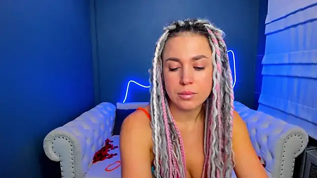 rock n roxy online show from December 3, 2025, 1:17 am