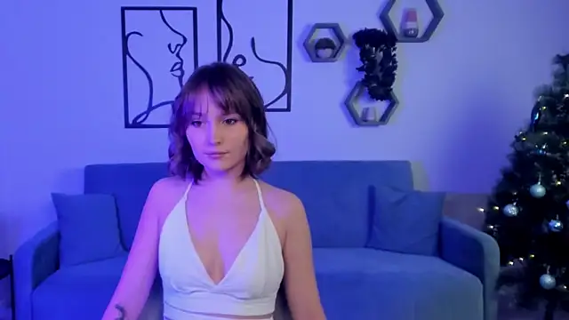 BritnieCute online show from January 10, 2026, 5:47 am