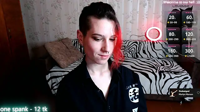 Miya Wey  online show from February 21, 2025, 12:38 pm