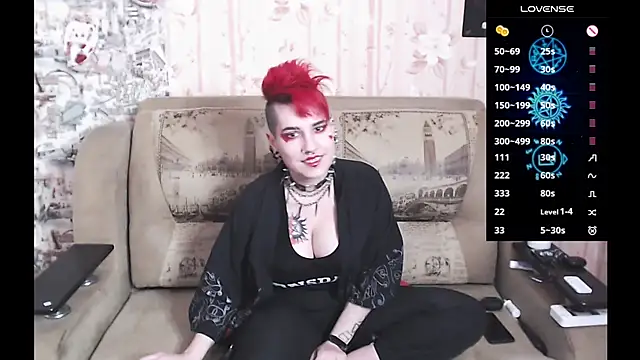 Snapshot of Miya_Wey_ chatting on February 15, 2026, 10:09 pm Miya Wey online show from February 15, 2026, 10:09 pm