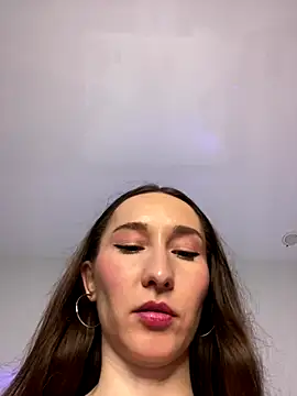 Snapshot of cutte_dora chatting on November 19, 2025, 1:55 pm cutte dora online show from November 19, 2025, 1:55 pm