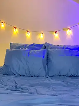 cutte dora online show from December 2, 2025, 3:58 pm