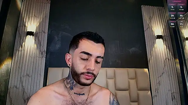 Snapshot of Marcelo_ruiz_ chatting on April 22, 2026, 5:31 pm Marcelo ruiz online show from April 22, 2026, 5:31 pm
