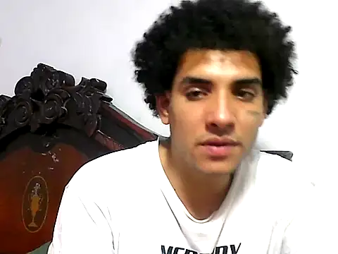 Snapshot of maick5- chatting on October 14, 2025, 12:22 am maick5- online show from October 14, 2025, 12:22 am