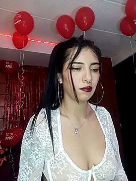 Snapshot of Raven__purple chatting on February 15, 2025, 2:15 am Raven purple online show from February 15, 2025, 2:15 am