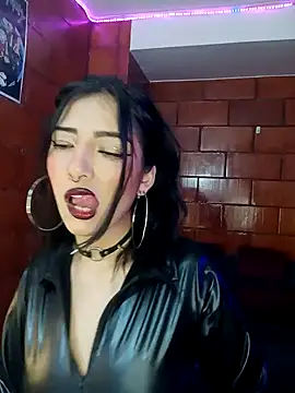 Snapshot of Raven__purple chatting on February 11, 2025, 2:25 am Raven purple online show from February 11, 2025, 2:25 am