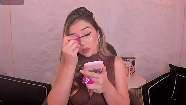 Snapshot of ChloePreston_ chatting on July 15, 2026, 10:55 am ChloePreston online show from July 15, 2026, 10:55 am