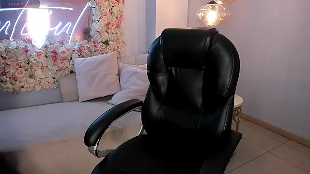 ChloePreston  online show from March 5, 2026, 10:45 am