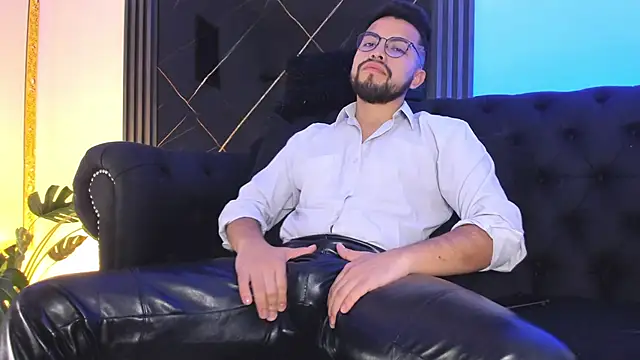 LuccaMallard online show from June 22, 2026, 12:35 pm