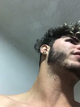 Snapshot of gilbertcronoz chatting on November 14, 2025, 3:21 am gilbertcronoz online show from November 14, 2025, 3:21 am