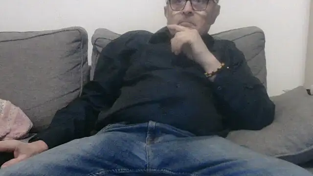 Bretoncool online show from November 1, 2025, 8:36 pm