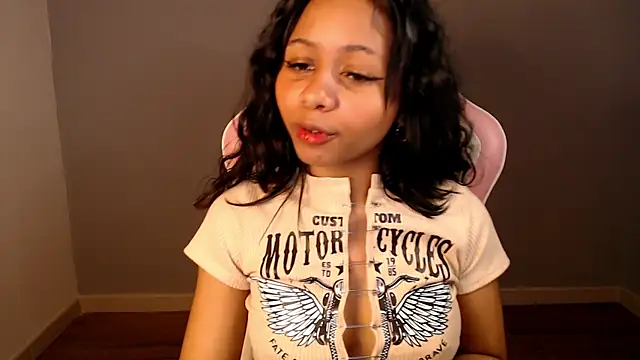 Natasha mh2 online show from January 19, 2025, 3:18 am