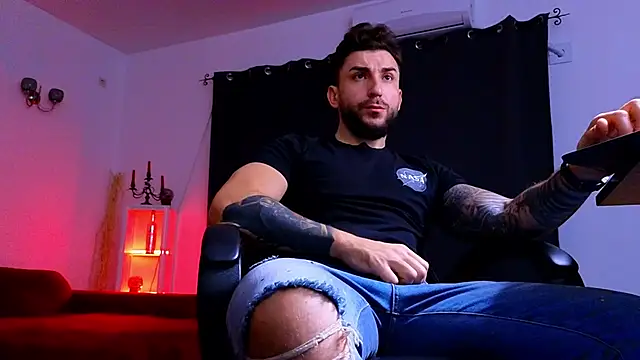 MightyAaron66 online show from November 20, 2025, 3:29 am