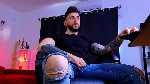 MightyAaron66 online show from April 13, 2026, 4:16 am