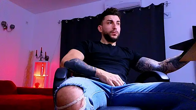 MightyAaron66 online show from November 15, 2025, 4:49 am