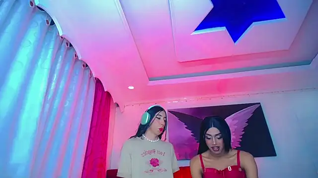 NahomiCamper online show from November 16, 2025, 2:27 am