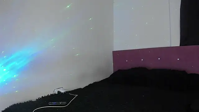 Snapshot of HeellBoy_ chatting on July 28, 2026, 9:36 pm HeellBoy online show from July 28, 2026, 9:36 pm