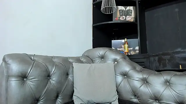 HeellBoy  online show from November 1, 2025, 7:41 pm