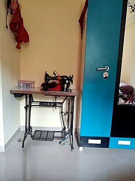 samitasharma online show from October 18, 2025, 4:47 am