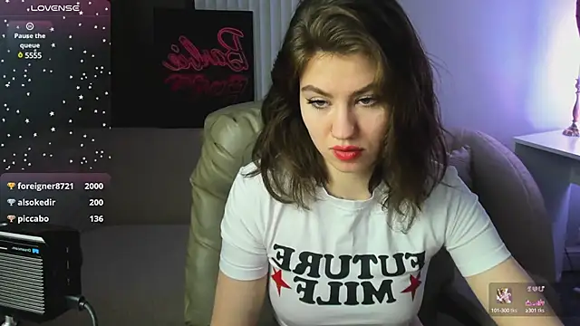 Selena grey  online show from February 18, 2025, 7:10 am