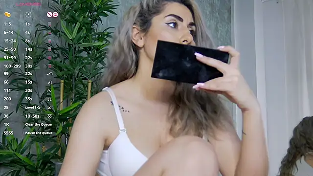 CelineMeyerr online show from March 7, 2025, 6:24 am