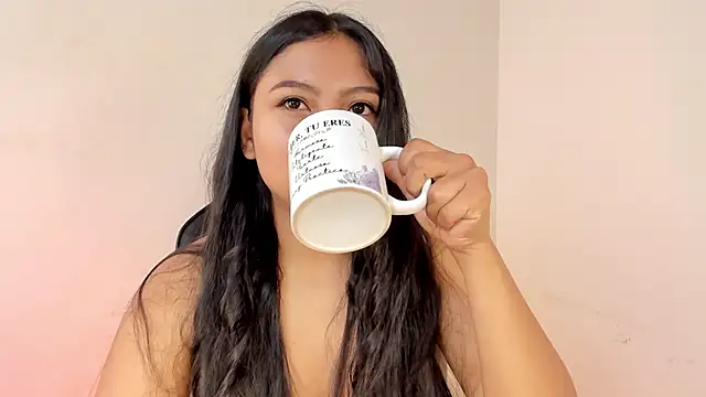 Snapshot of emma_980 chatting on December 29, 2024, 4:29 pm emma 980 online show from December 29, 2024, 4:29 pm