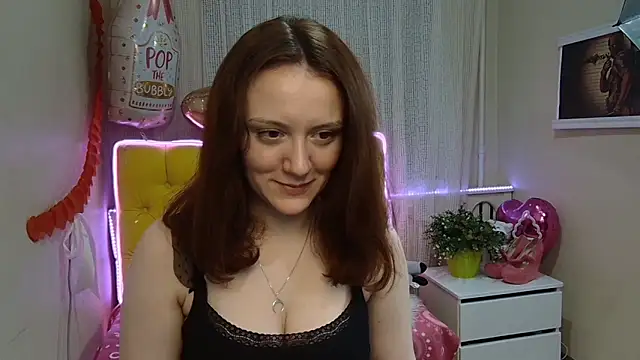 BarbaraStily online show from March 22, 2025, 11:42 am