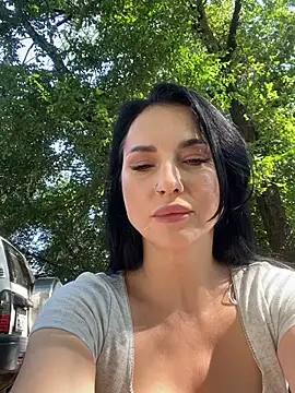 Snapshot of Roxana-Sexy chatting on June 13, 2026, 3:26 am Roxana-Sexy online show from June 13, 2026, 3:26 am