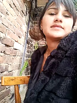 Snapshot of Nicky-7 chatting on January 22, 2025, 8:49 pm Nicky-7 online show from January 22, 2025, 8:49 pm