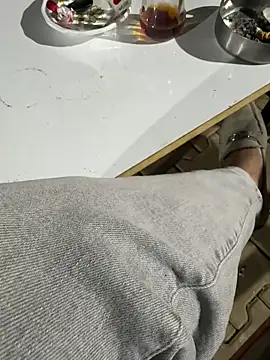 homidor online show from September 14, 2025, 7:47 pm