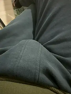 homidor online show from February 6, 2025, 9:38 pm