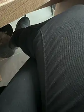 homidor online show from February 12, 2025, 2:21 pm