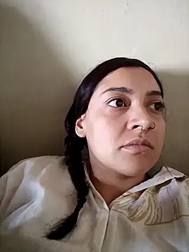 CORALINE GREYM online show from October 19, 2025, 8:44 pm