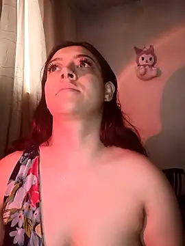 CORALINE GREYM online show from December 2, 2025, 1:46 pm