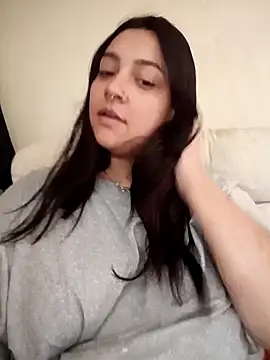 CORALINE GREYM online show from October 10, 2025, 3:24 pm