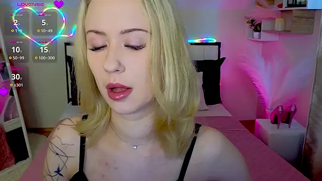 SashaBrooks online show from February 25, 2026, 2:06 pm