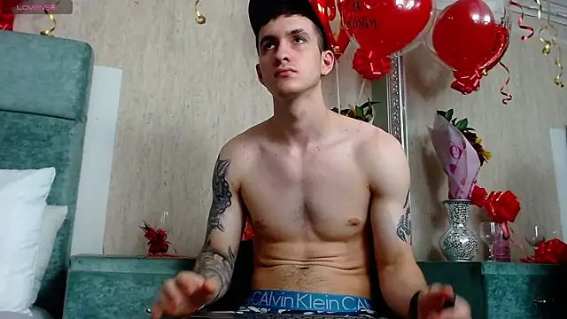 JacksonOlsenn online show from February 16, 2025, 10:44 pm