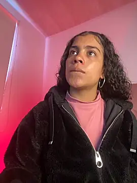 Snapshot of NINA_18_YEARS chatting on October 20, 2025, 4:07 pm NINA 18 YEARS online show from October 20, 2025, 4:07 pm