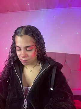 NINA 18 YEARS online show from December 18, 2025, 10:57 pm