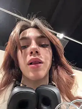 Lily  Belle online show from January 30, 2025, 12:06 pm