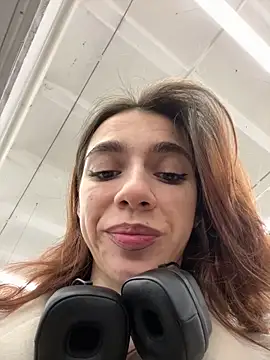 Lily  Belle online show from March 22, 2025, 1:08 pm