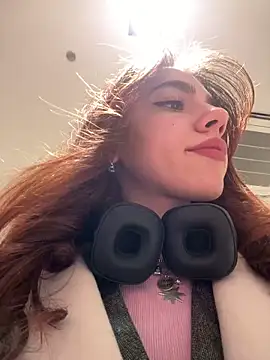 Lily  Belle online show from January 24, 2025, 1:25 pm