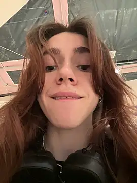 Lily  Belle online show from January 25, 2025, 3:52 pm