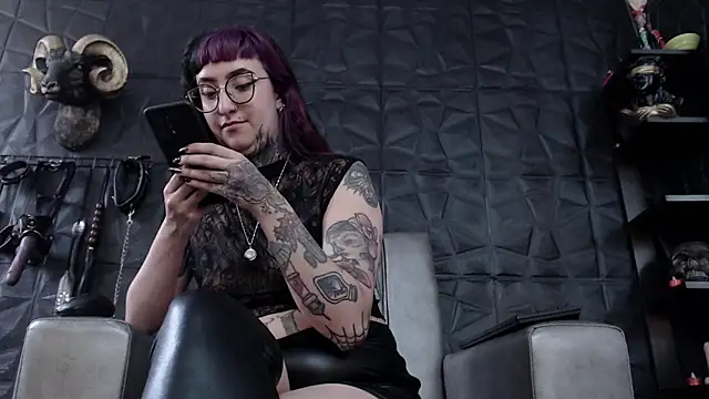 Agata Darkness online show from March 4, 2026, 7:54 pm