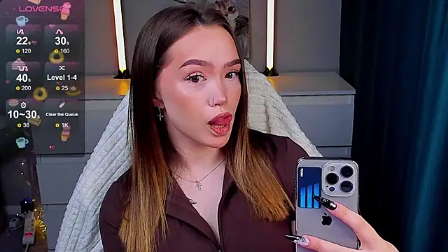 Evia r0se online show from April 1, 2026, 5:31 am