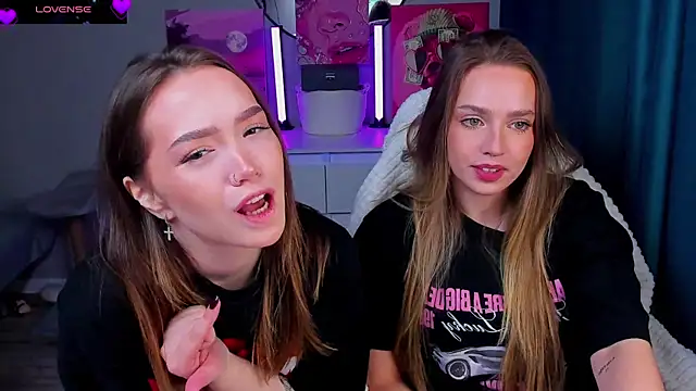 Evia r0se online show from April 29, 2026, 6:50 am