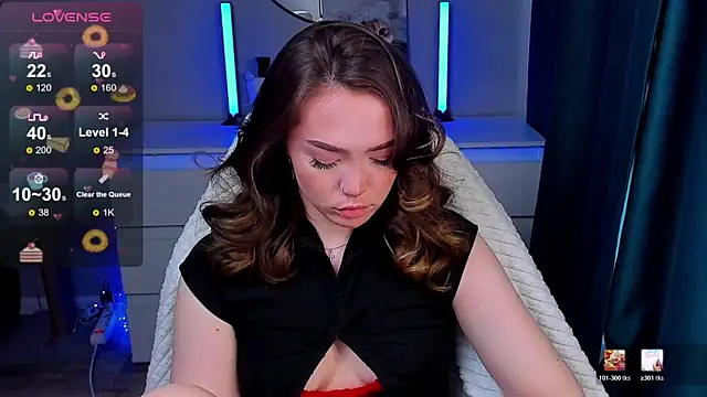 Evia r0se online show from April 10, 2026, 8:54 am